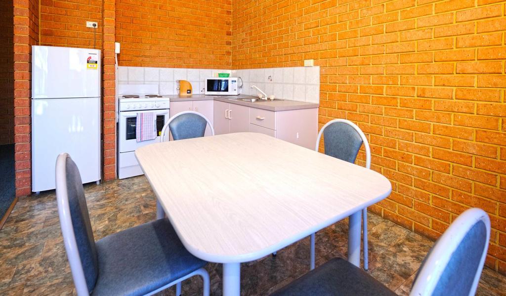 Abrolhos Reef Lodge Geraldton Exterior photo